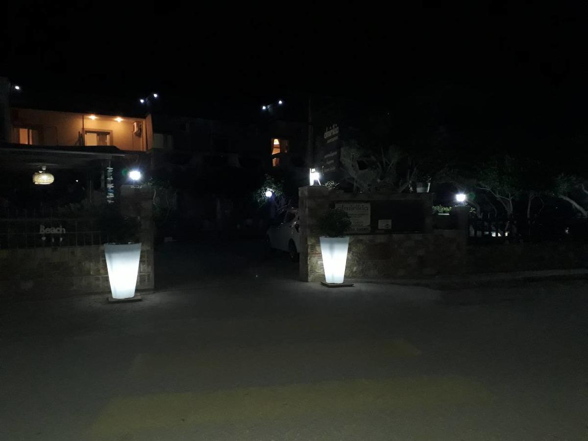 Almirikia Apartments モルテリ エクステリア 写真
