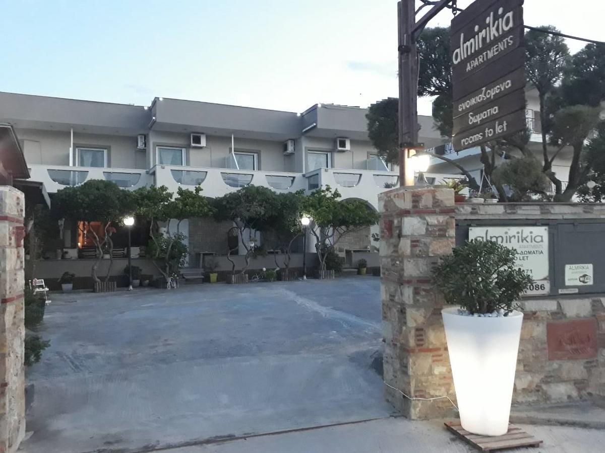 Almirikia Apartments モルテリ エクステリア 写真