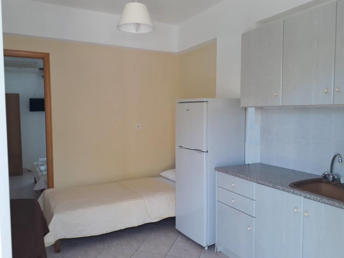 Almirikia Apartments モルテリ エクステリア 写真