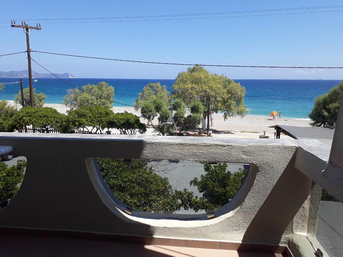 Almirikia Apartments モルテリ エクステリア 写真
