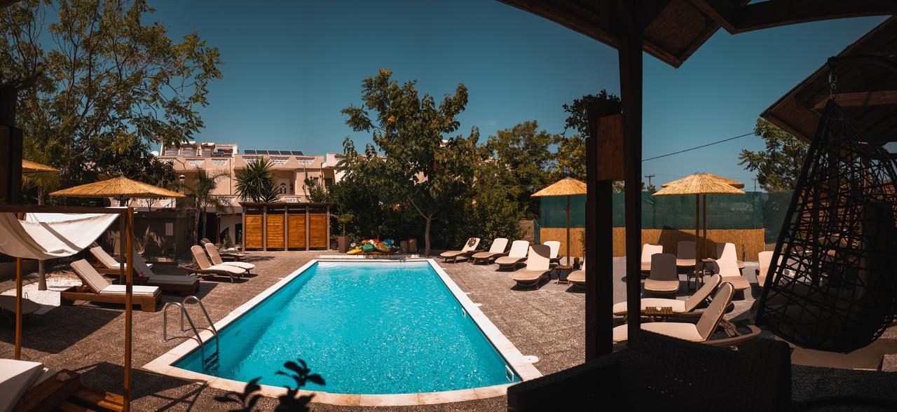 Almirikia Apartments モルテリ エクステリア 写真